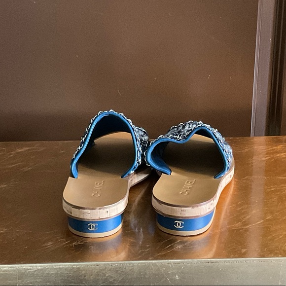 Chanel Sandals - Picture 3 of 4